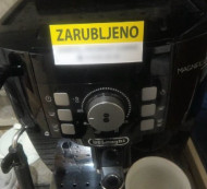 Kavni aparat De'Longhi