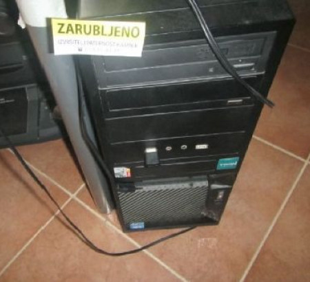 Osebni računalnik HP, LCD monitor HP