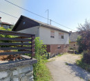 Hiša - v deležu ½, Slakova ulica, 8210 Trebnje