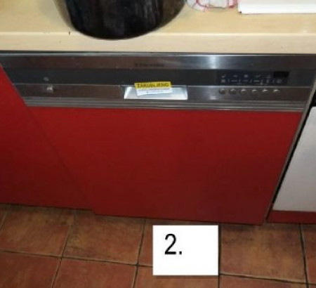 Pomivalni stroj Electrolux
