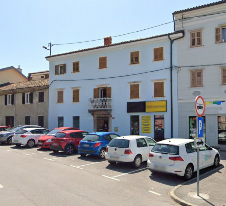 Stanovanje, Trg 28. avgusta, 6210 Sežana