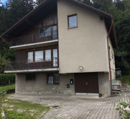 Hiša, Partizanska cesta, 3320 Velenje