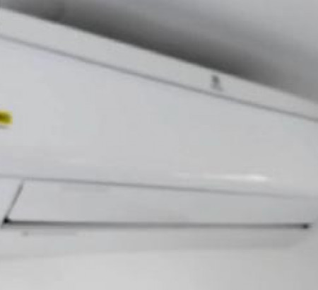 Klimatska naprava Electrolux