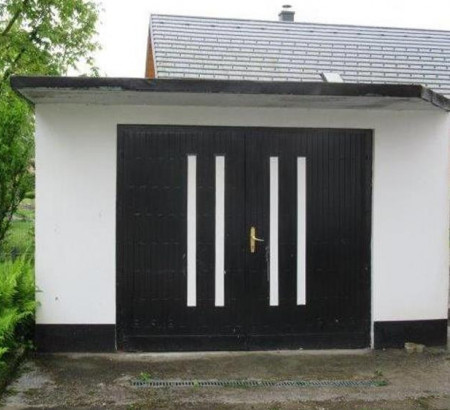 Garaža - v deležu ½, Ižanska cesta, 1000 Ljubljana