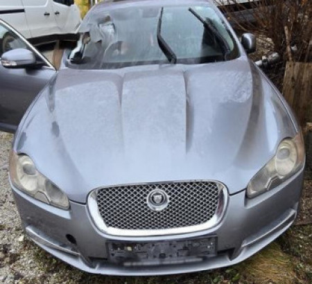 Jaguar XF 2.7d V6 AUT, letnik 1. reg. 2009