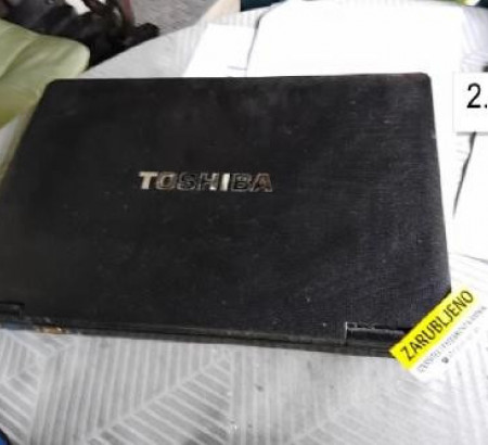 Prenosni računalnik Toshiba