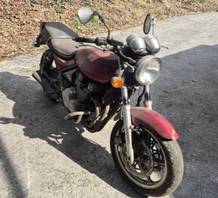 Kawasaki GPZ 550, letnik 1983