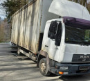 Tovorno vozilo MAN 8.185 LLC s hidravlično nakladalno rampo, letnik 1. reg. 2002