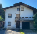 Dvostanovanjska hiša, Idrija pri Bači, 5216 Most na Soči