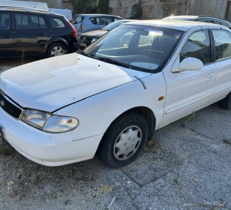 Kia Clarus 1.8, letnik 1. reg. 1999