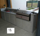 Vrtna kuhinja, sistem za pokrivanja bazena, električna senčila z vodili, plinski žar, vrtno pohištvo, bonsai, oljka, LCD TVji, igralna konzola, slika - možen posamičen nakup (cene od 300 € do 4.000 €)