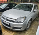 Opel Astra, letnik 2004
