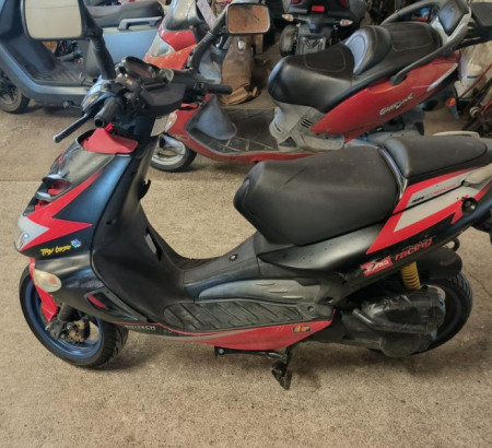 Aprilia SR 50, letnik 1. reg. 2002