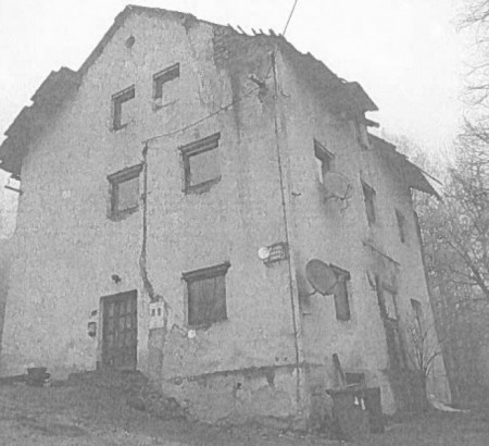 Stanovanjska stavba - v deležu ½, Planina, 8333 Semič