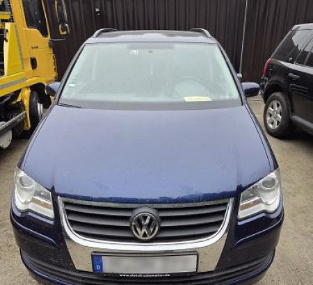 Volkswagen Touran, letnik 2007